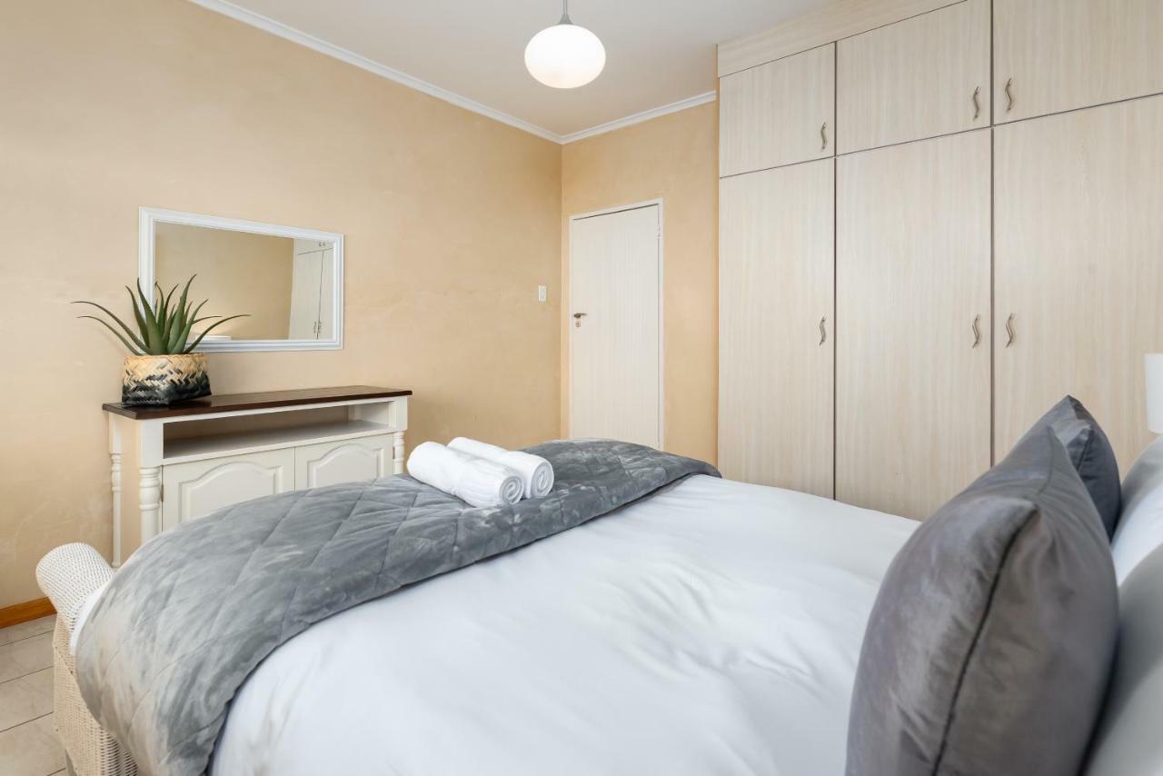 Rhodora Apartment
